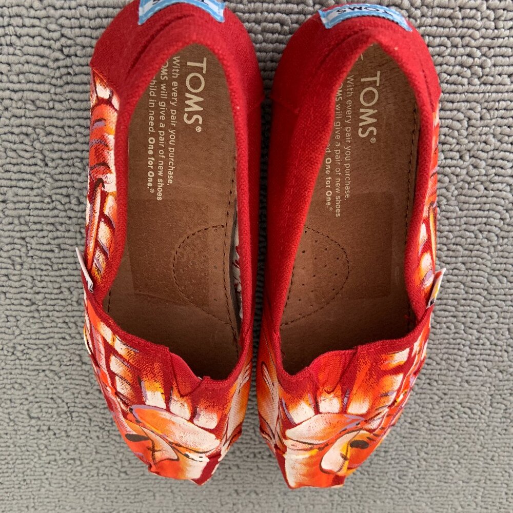TOMS Canvas Shoes, W7